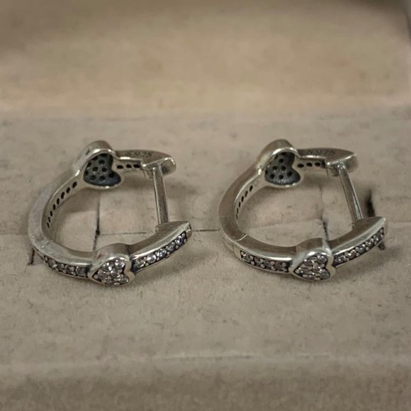 Pandora Pavé Heart Hoop Earrings - Picture 2 of 16